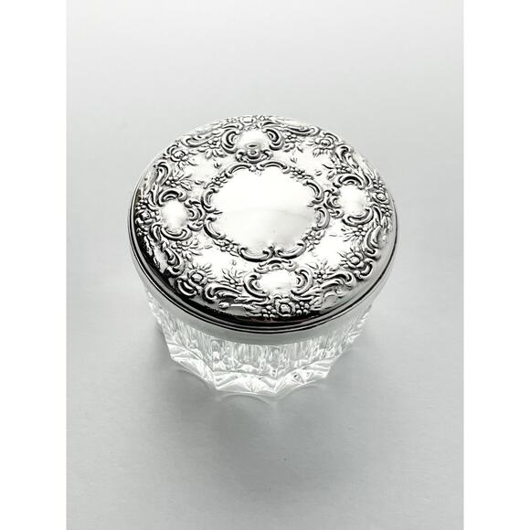 Towle “Old Master” .925 Silver & Glass Round Vanity Powder Trinket Box 3 1/4” - Picture 3 of 12